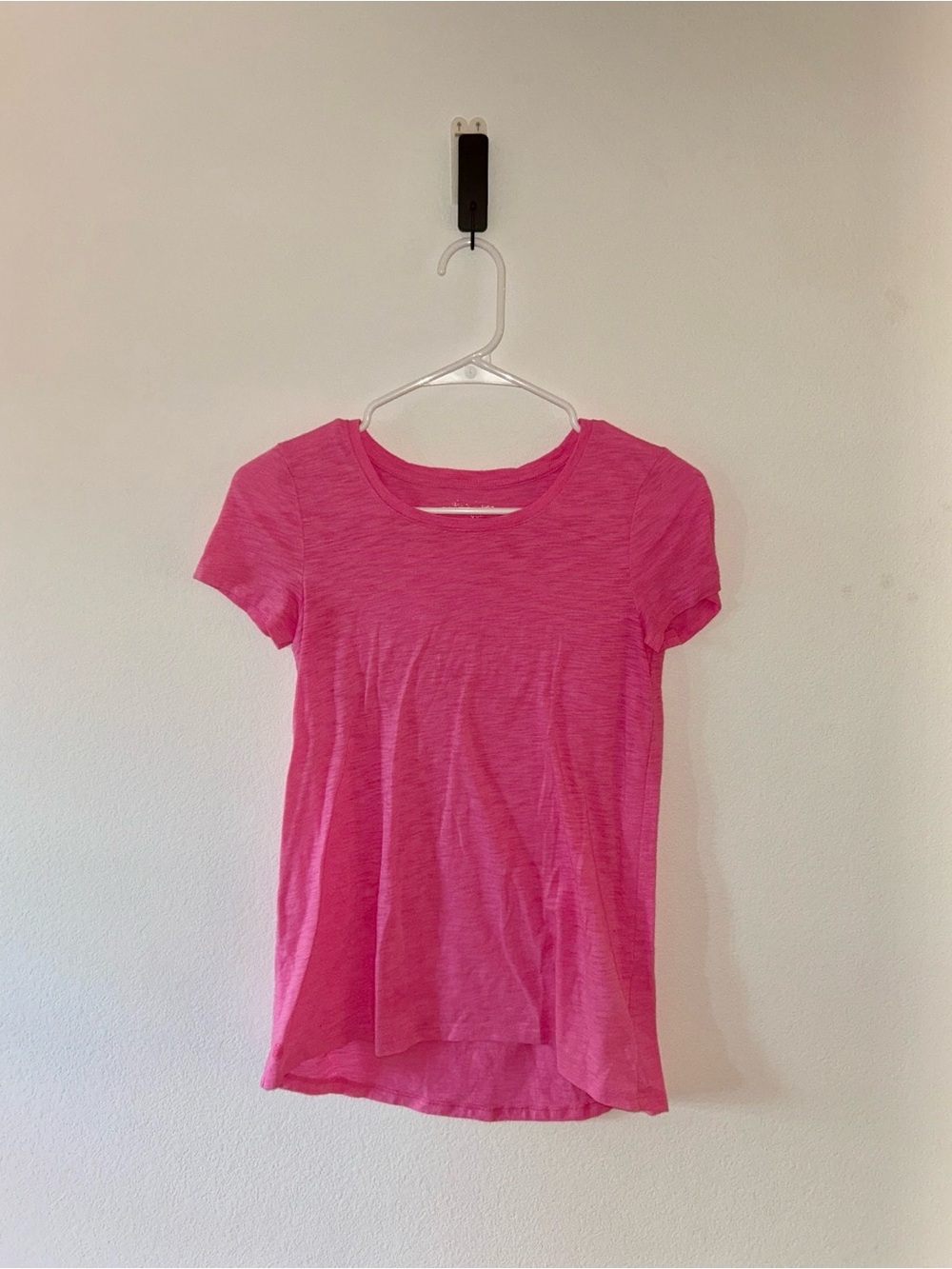 Lilly Pulitzer Short Sleeve Tee in Hot Pink